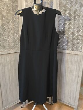Ann Taylor Black Sleeveless Midi Sheath Dress